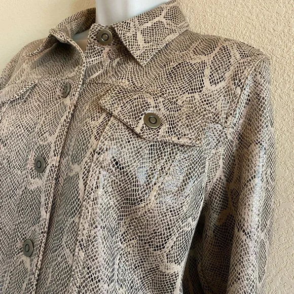 Good looking jacket Python look in cream and brown. Size 12 Ruby Rd - Picture 6 of 11